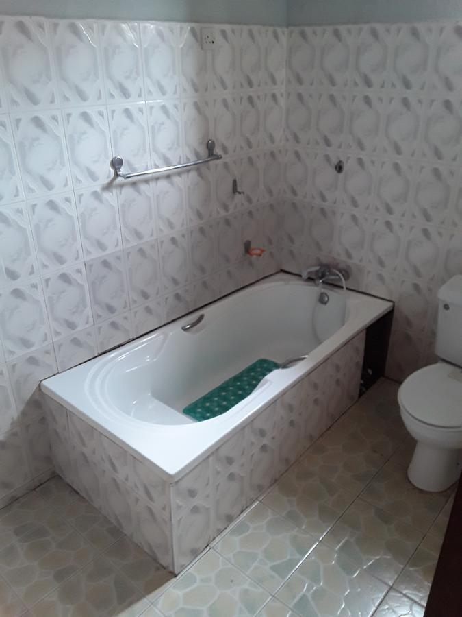 Bizay Hotel Sunyani Экстерьер фото